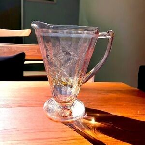 Jeanette pink depression glass, floral poinsettia pattern, no chips or cracks